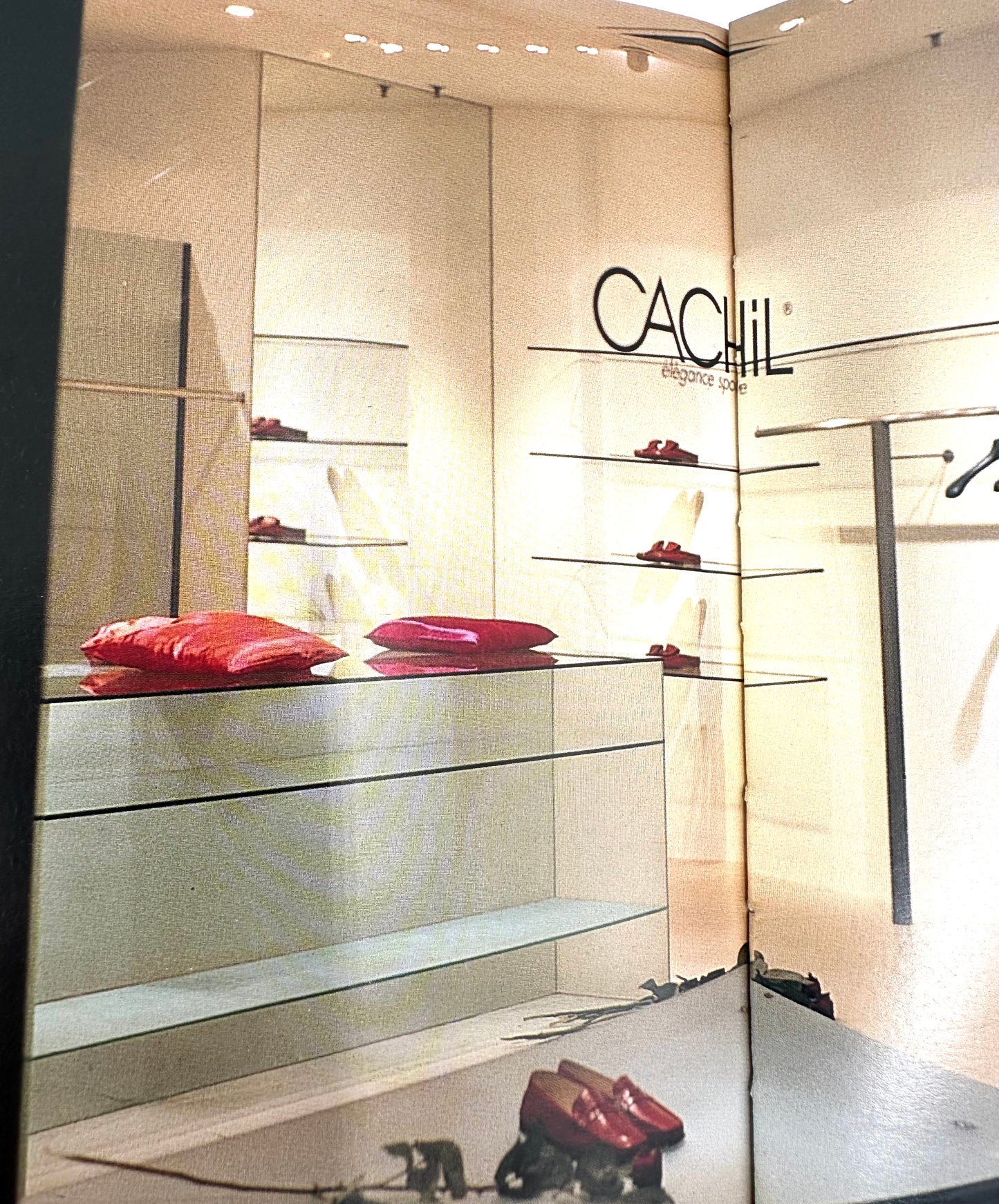 SHOWROOMS